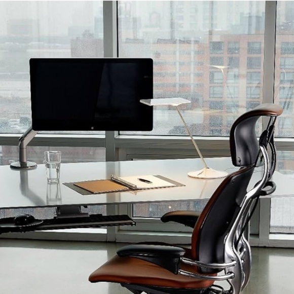 Humanscale Horizon LED Task Lamp - Picture 4 of 12